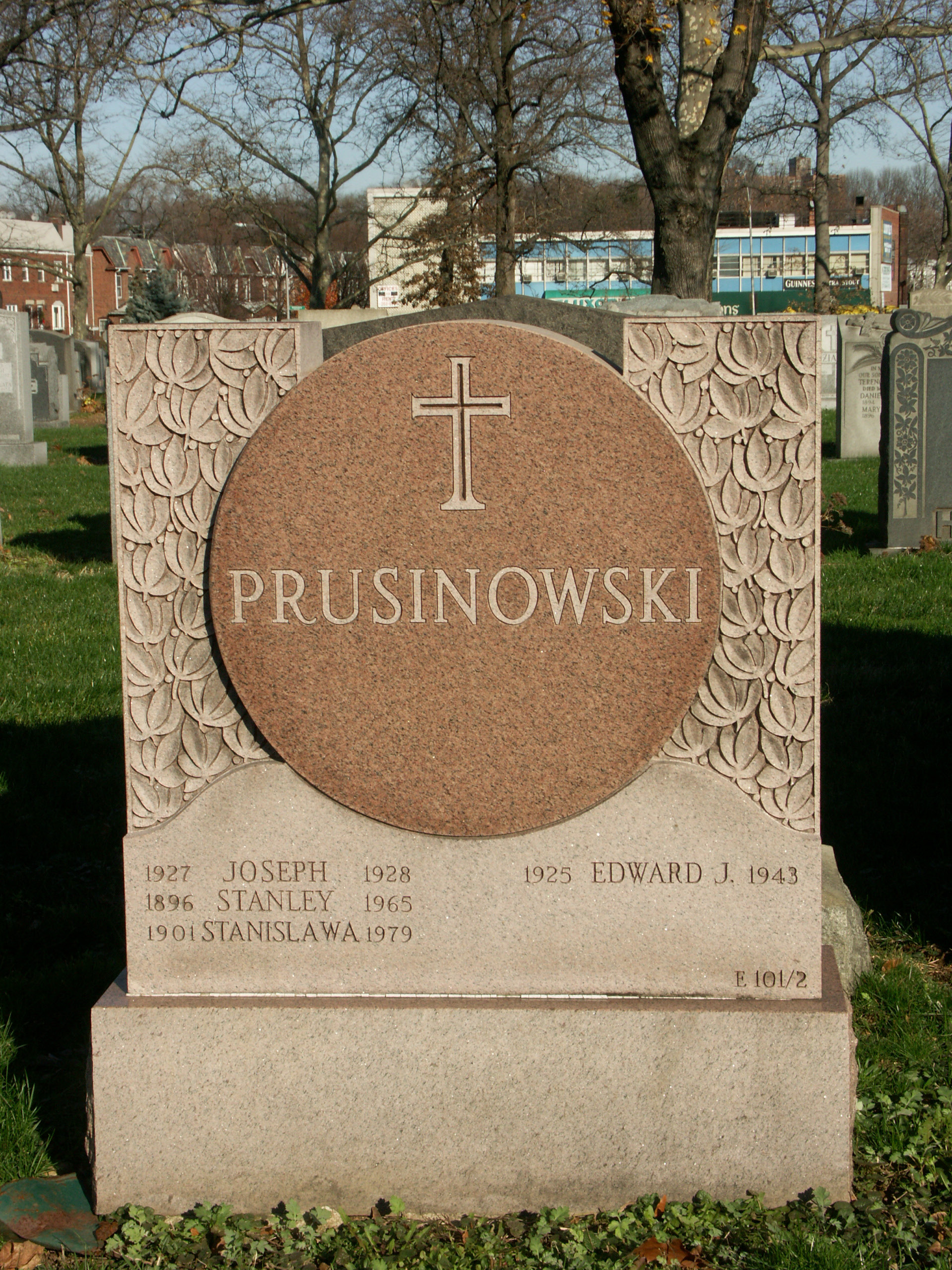 Prusinowski Gravestone 1.jpg